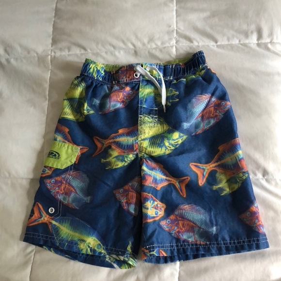 Boys swim trunks. Size 7. - Picture 1 of 2